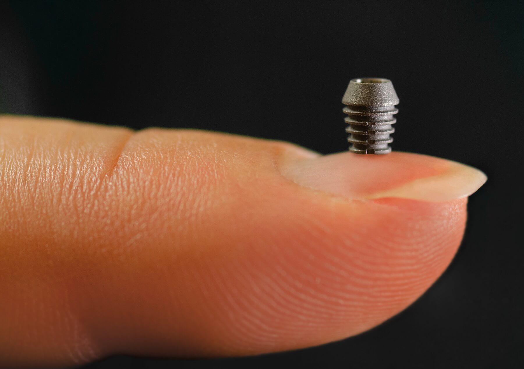Bicon Mini-Implantate für Patienten mit wenig Kieferknochen. Bild: Bicon